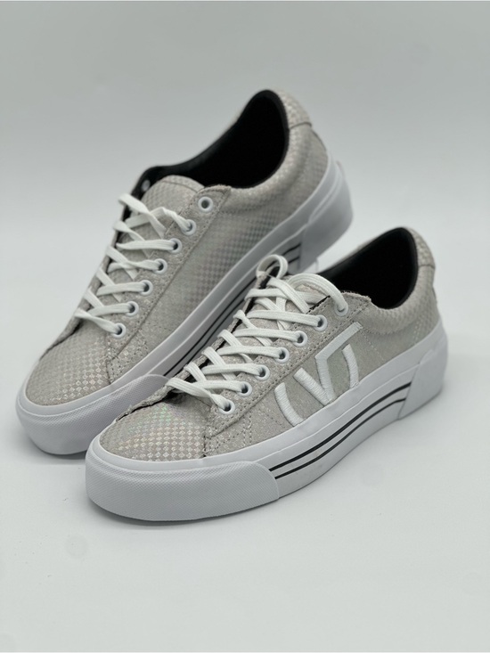 Vans Other - Vans Men’s Low-Top Sneakers in Light Silver and White